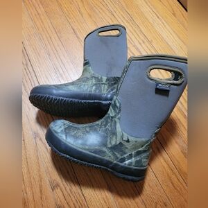 BOGS Classic Mossy Oak Waterproof Boots Youth 4 Rain Winter